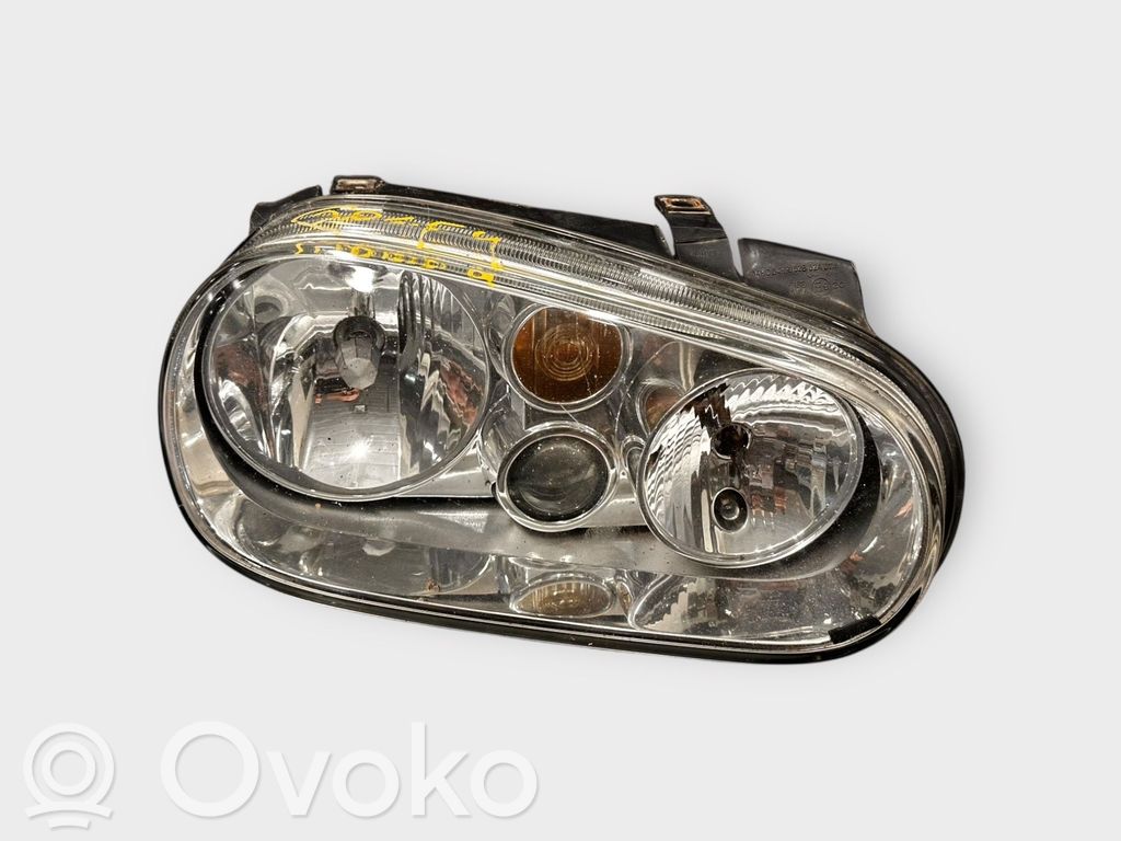 Volkswagen Golf IV Lampa przednia 