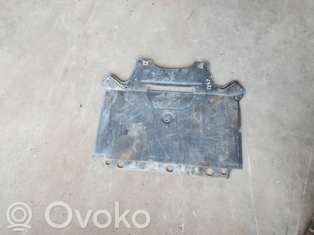 Audi A4 S4 B8 8K Osłona dolna silnika 