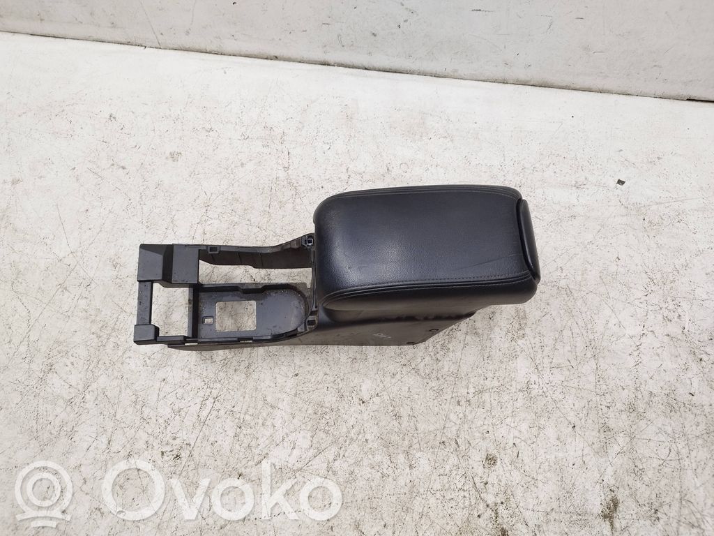 Mitsubishi Outlander Käsinoja 