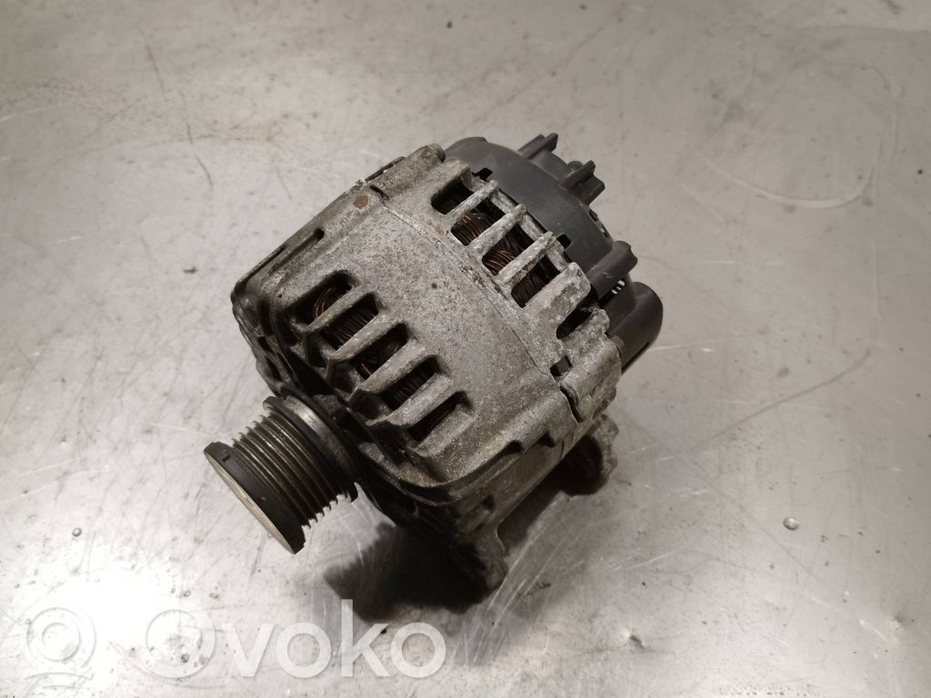 Audi A4 S4 B8 8K Генератор 