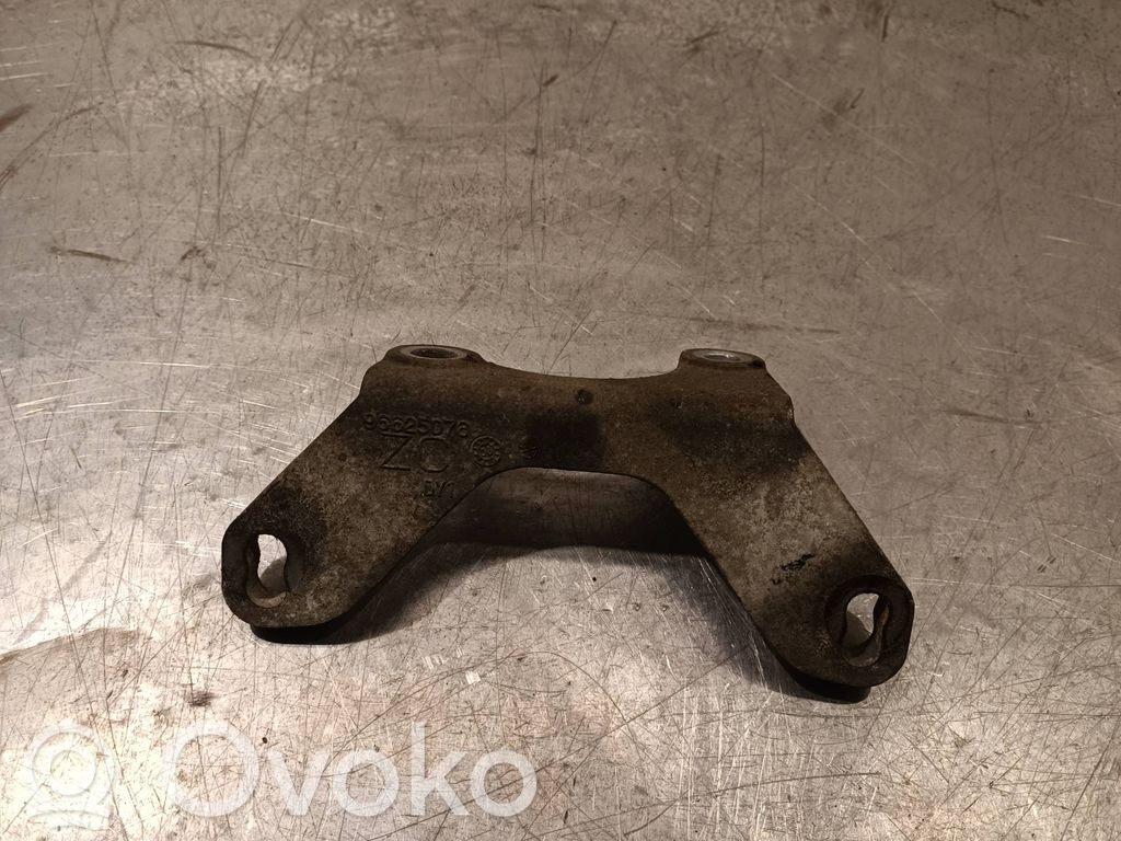 Opel Antara Engine mounting bracket 