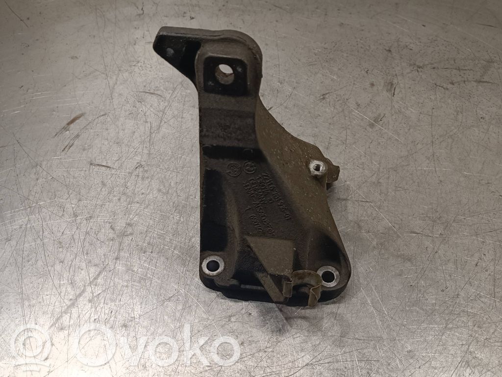 Engine mounting bracket   2211678191601,69072,13807410