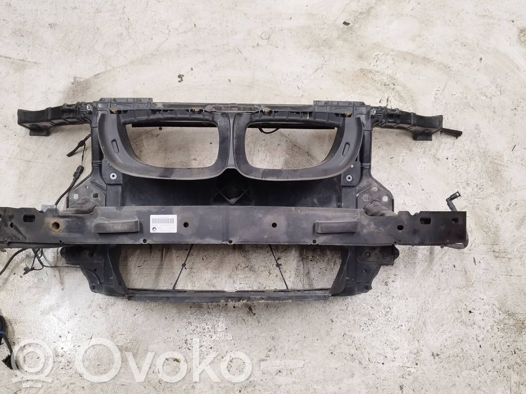 BMW 1 E81 E87 Панель радиаторов 