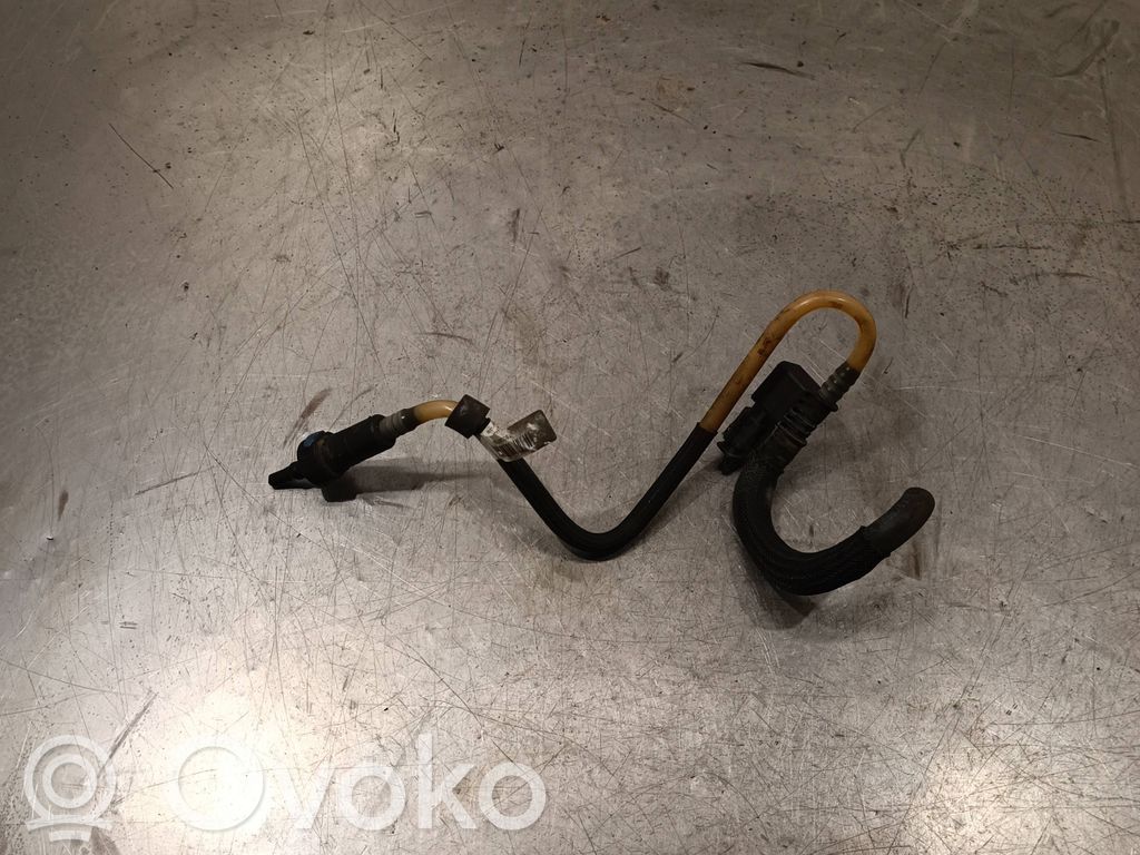 BMW X1 E84 Fuel line pipe 