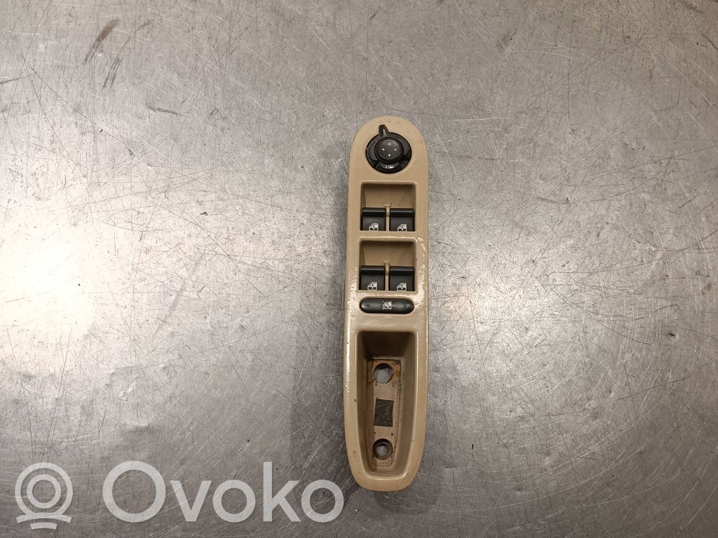 Alfa Romeo 159 Electric window control switch 