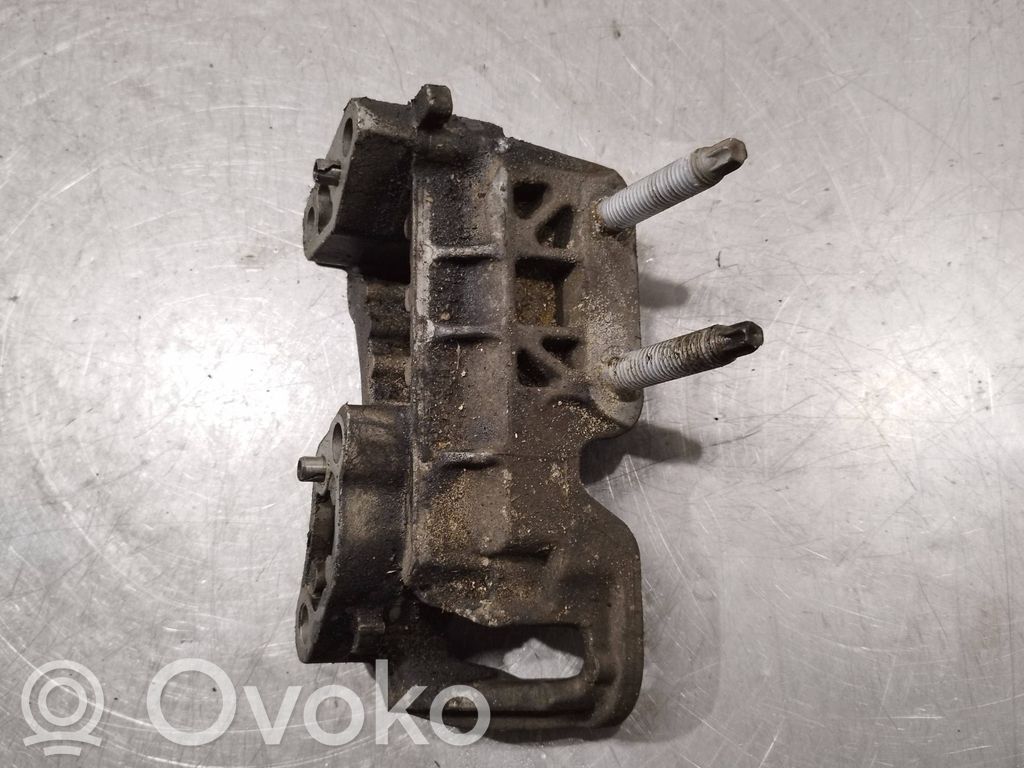 Engine mounting bracket   326C29