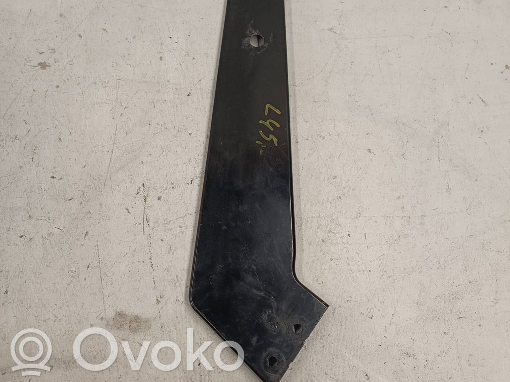 Volkswagen PASSAT B8 Panel mocowania chłodnicy 