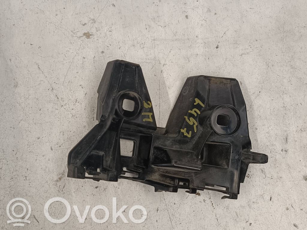 Volkswagen PASSAT B8 Staffa di rinforzo montaggio del paraurti posteriore 