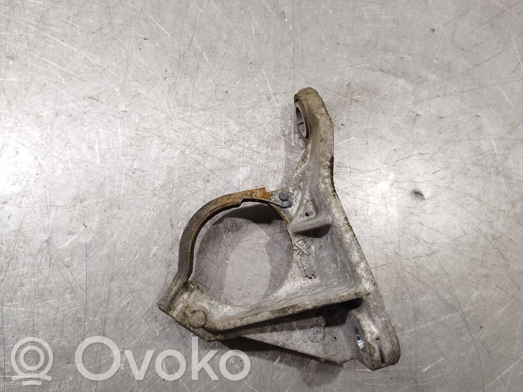 Renault Megane III Wspornik / Mocowanie łożyska podpory wału napędowego 