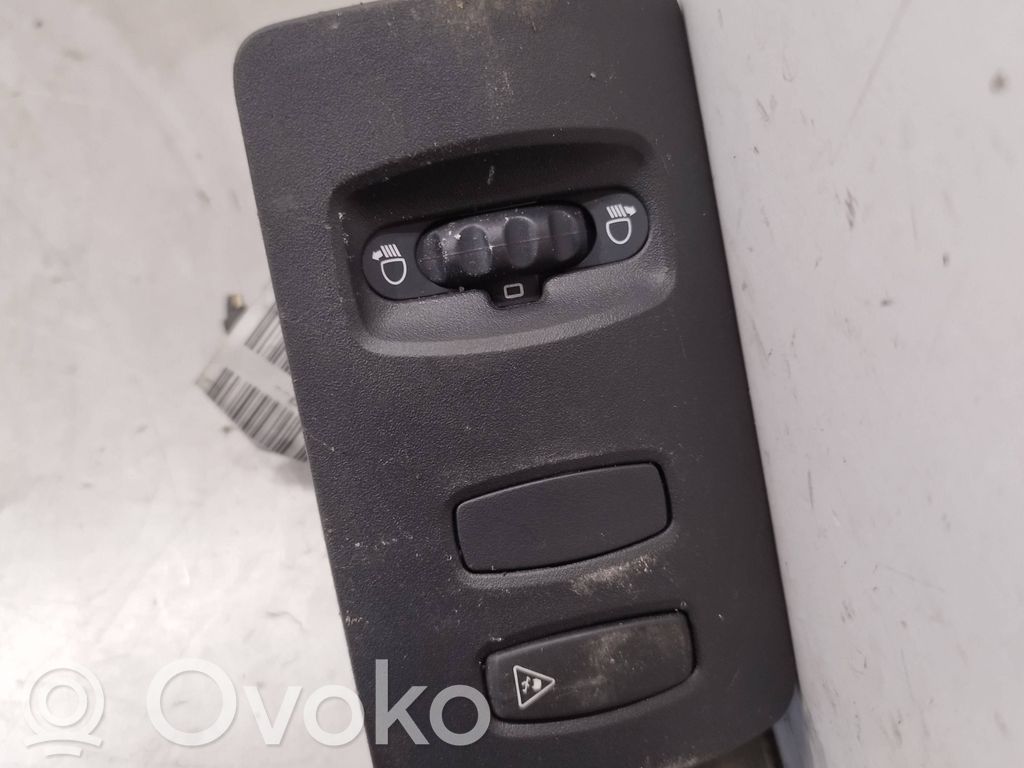 Renault Megane III Headlight level height control switch 