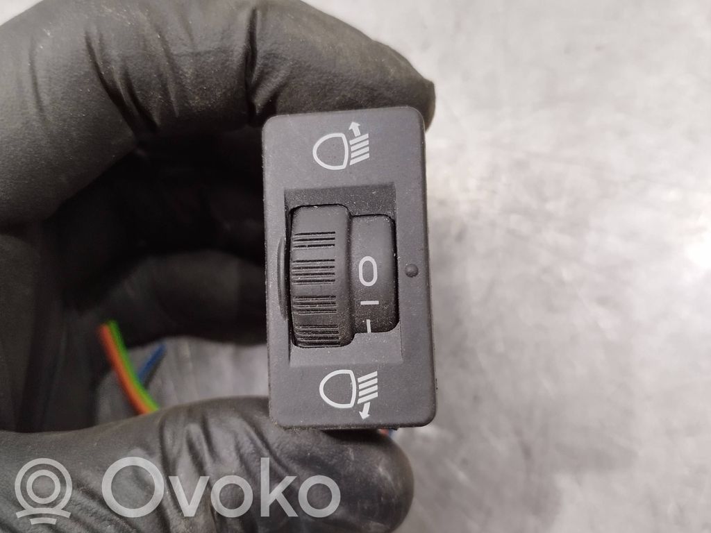 Citroen DS3 Bouton commande réglage hauteur de phares 