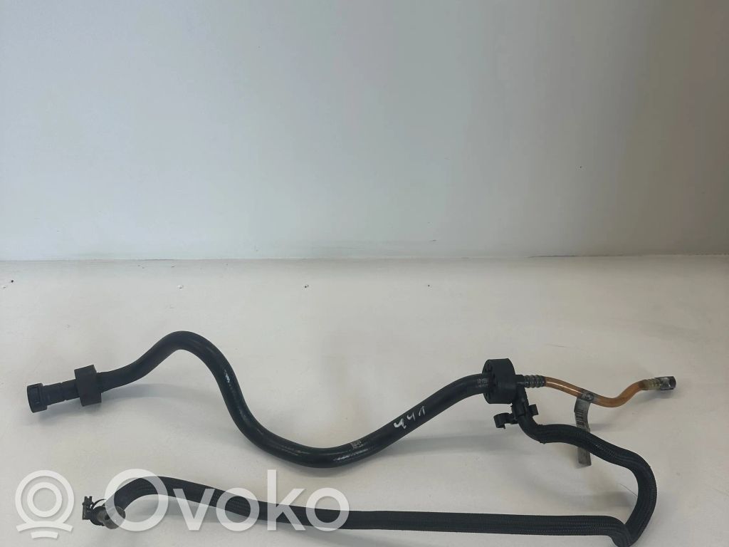 BMW 3 E90 E91 Caurule (-es) / šļūtene (-es) 