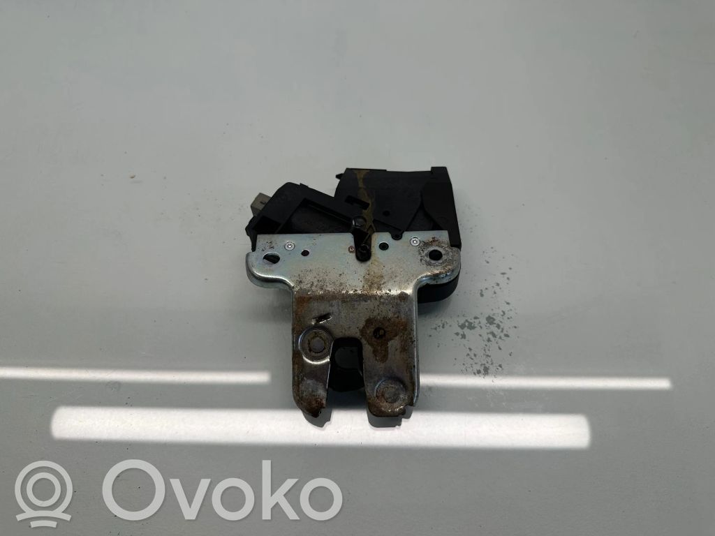 Audi A4 S4 B8 8K Tailgate/trunk/boot lock/catch/latch 