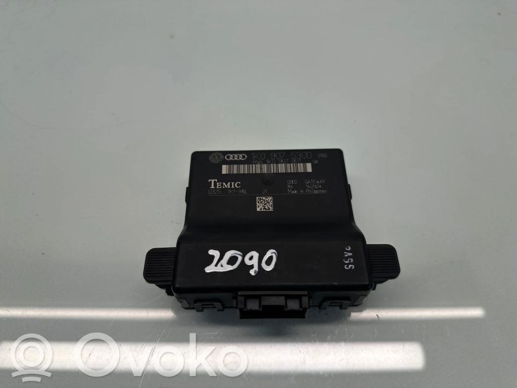 Audi A3 S3 8P Gateway control module 