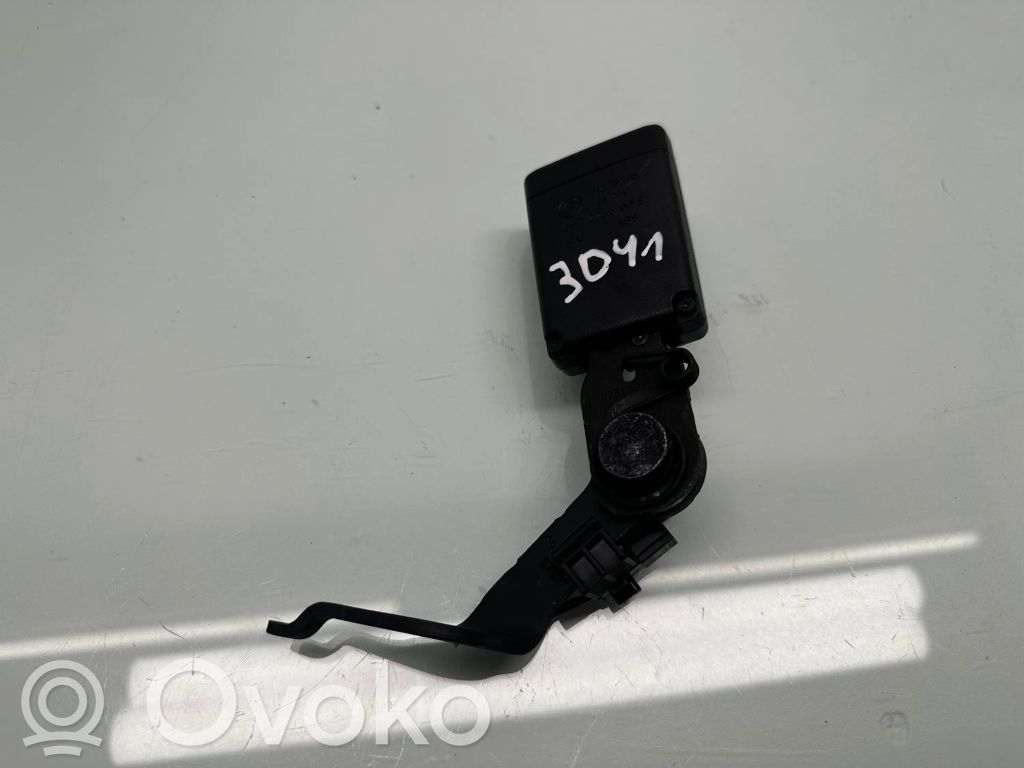 BMW 5 G30 G31 G38 Klamra tylnego pasa bezpieczeństwa 