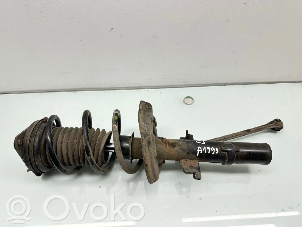 Renault Megane IV Priekšpusē amortizators 