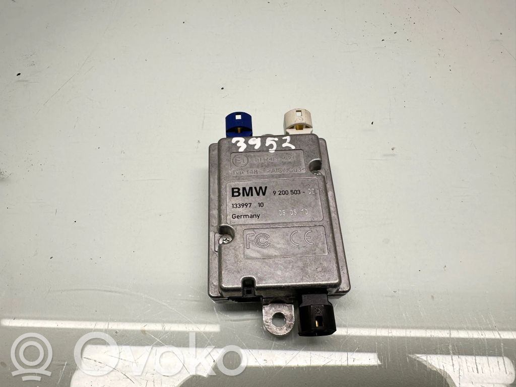 BMW 3 E90 E91 Aerial antenna amplifier 