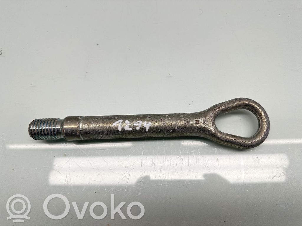 Mercedes-Benz CLS C218 X218 Towing hook eye 