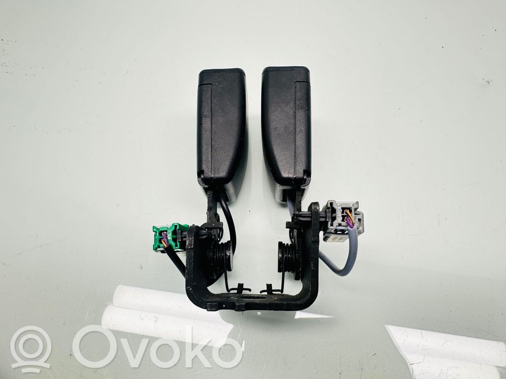 Volvo V90 Cross Country Rear seatbelt buckle 