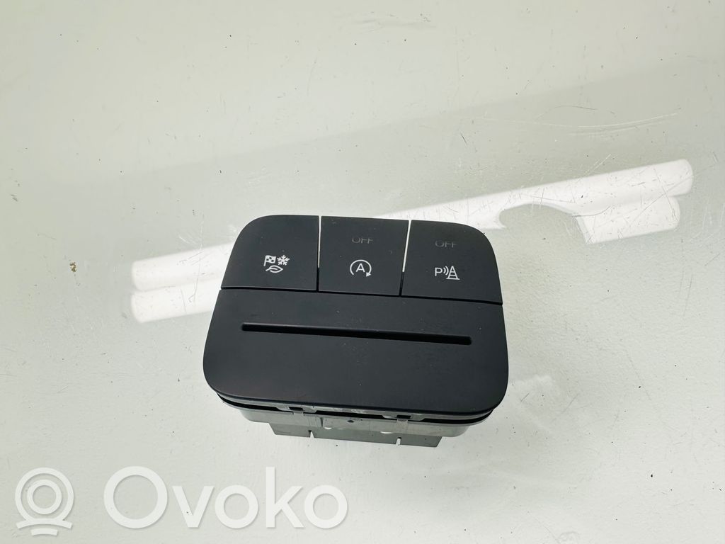 Inne przełączniki i przyciski   LJ6T11B573,230809B,17033840