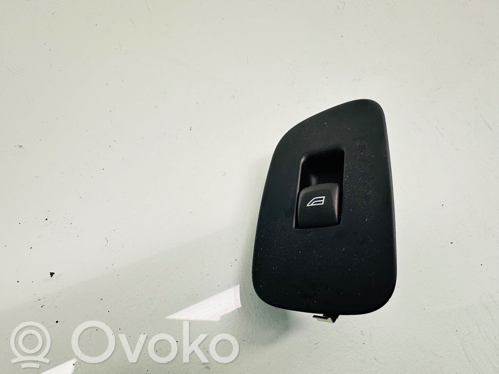 Volvo V60 Electric window control switch 