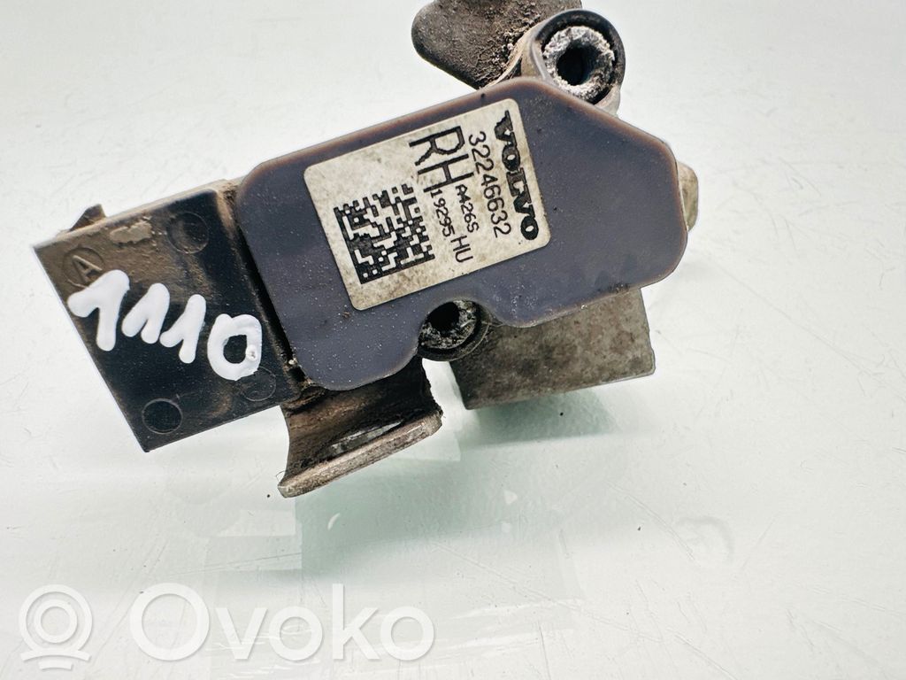 Volvo V60 Rear air suspension level height sensor 