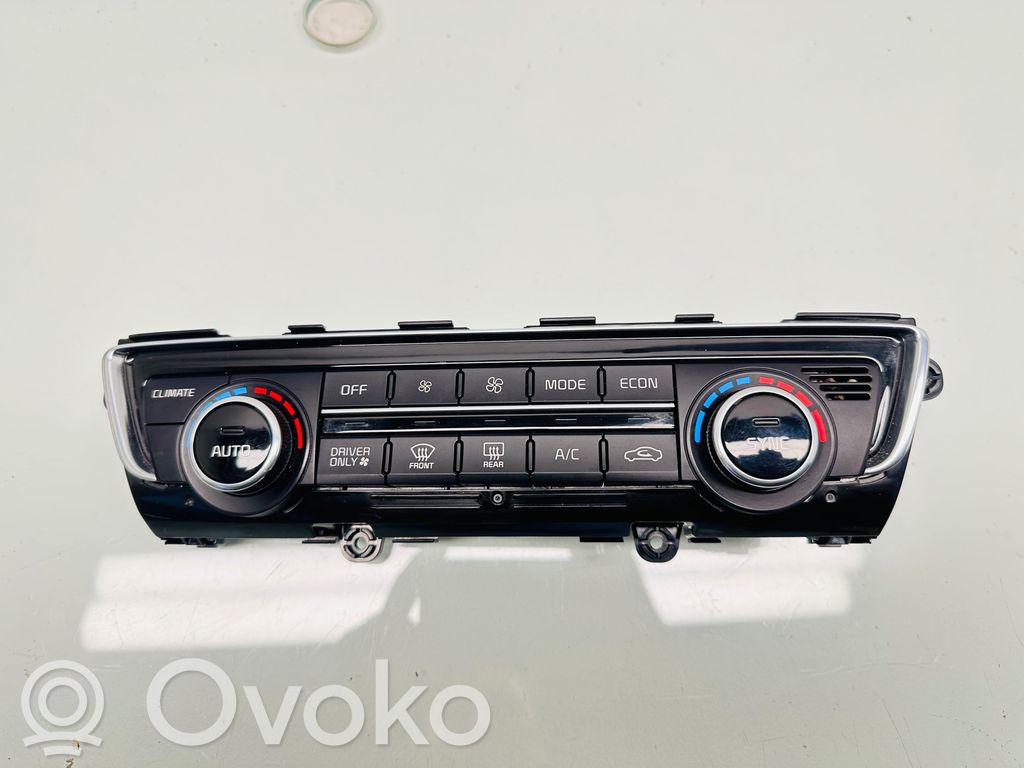 KIA Optima Climate control unit 