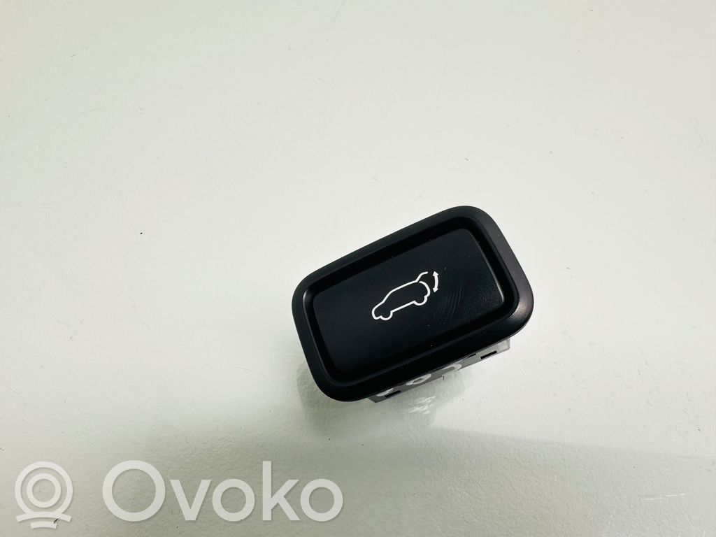 Tailgate/boot open switch button   49X59P1300,2017415