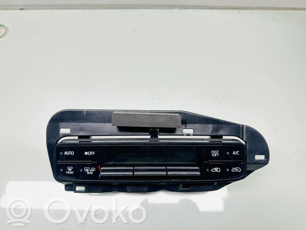 Toyota Auris E180 Climate control unit 