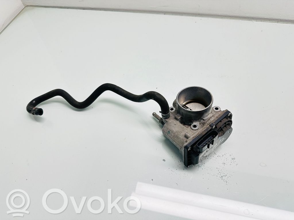 Toyota Auris E180 Throttle valve 