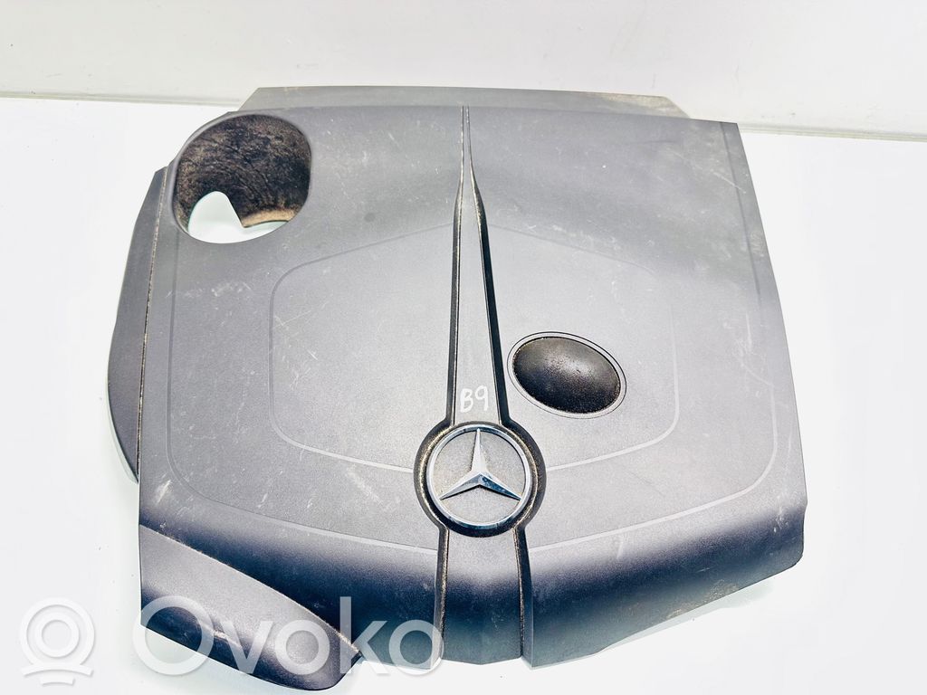 Mercedes-Benz A W176 Osłona górna silnika 