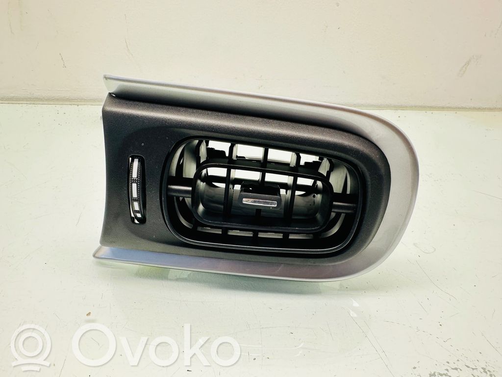 Citroen C3 Боковая воздушная решётка 