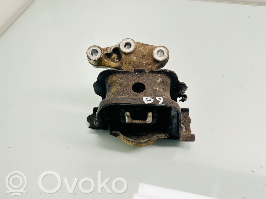 Citroen C3 Engine mount bracket 