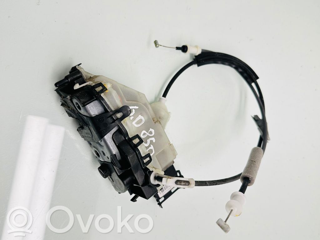 Citroen C3 Aizmugurē slēdzene 