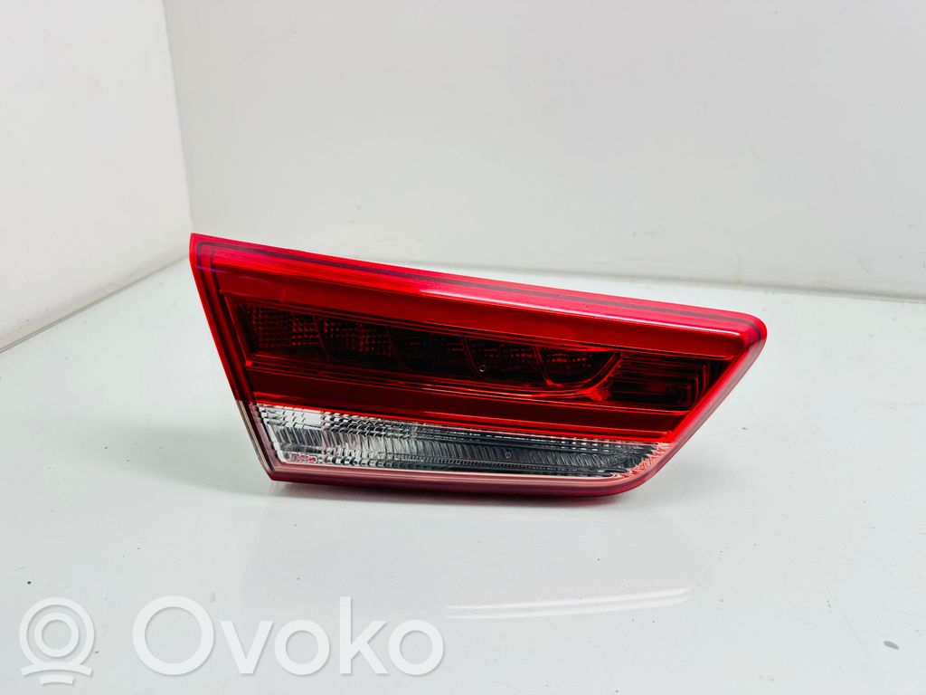KIA Optima Takaluukun takavalot 