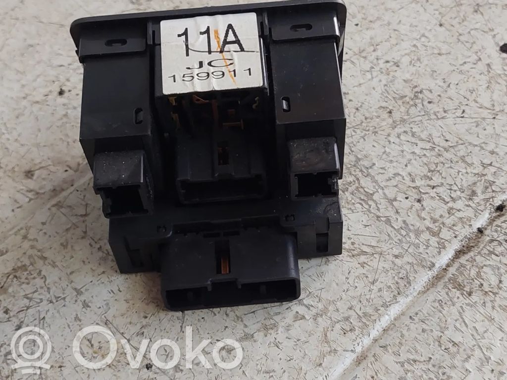 Headlight level height control switch