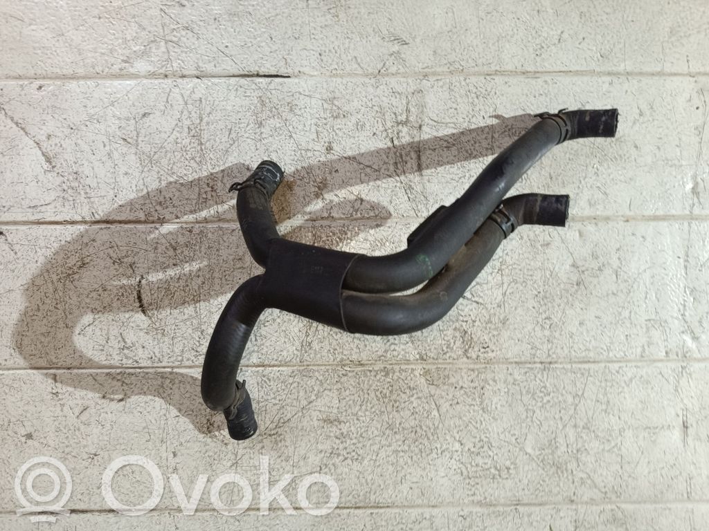 Audi A3 S3 8P Engine coolant pipe/hose 