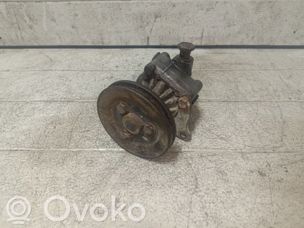 BMW 3 E36 Vairo stiprintuvo siurblys 