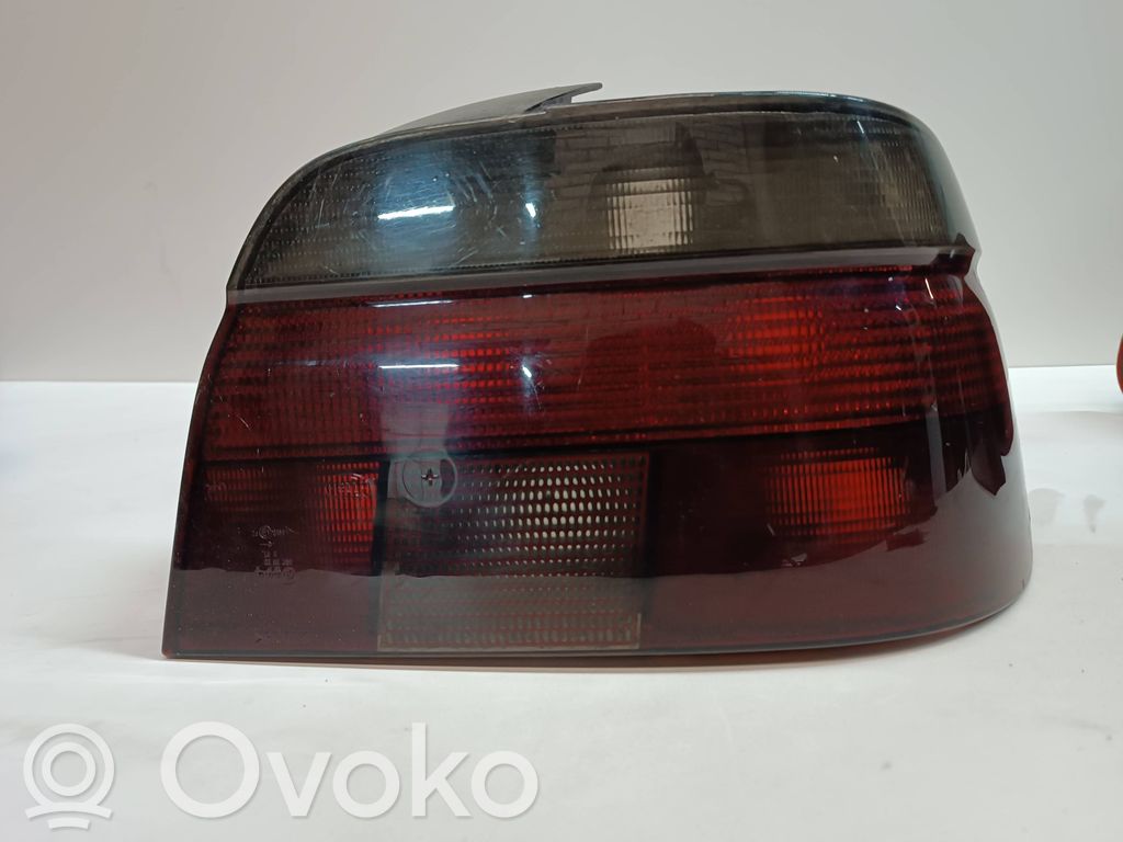 BMW 5 E39 Galinis žibintas kėbule 