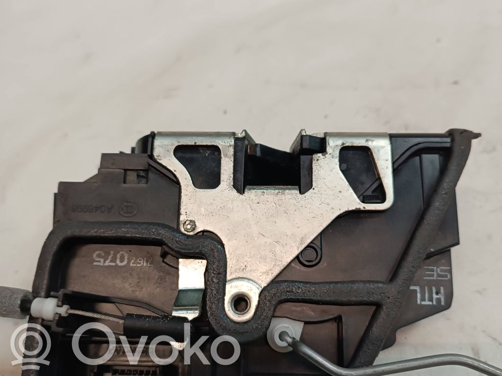 Rear door lock   8236