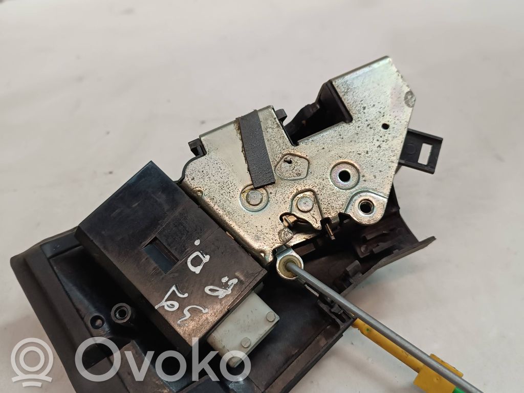 BMW 5 E39 Front door lock 