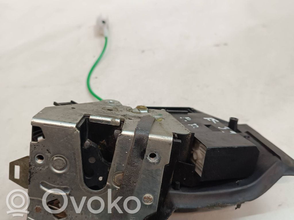 BMW 5 E39 Front door lock 