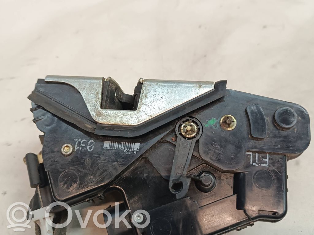 BMW 3 E46 Etuoven lukko 