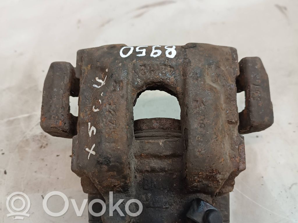 Rear brake caliper   8950