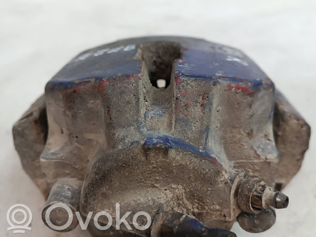 Front brake caliper   9725