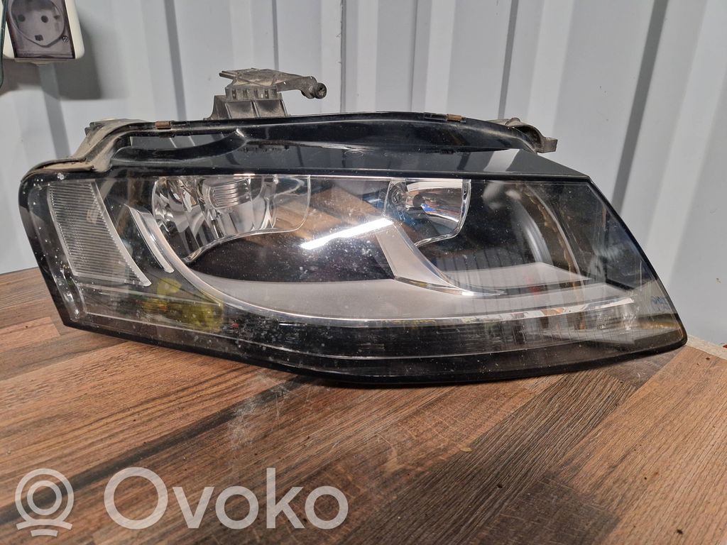 Audi A4 S4 B7 8E 8H Lampa przednia 