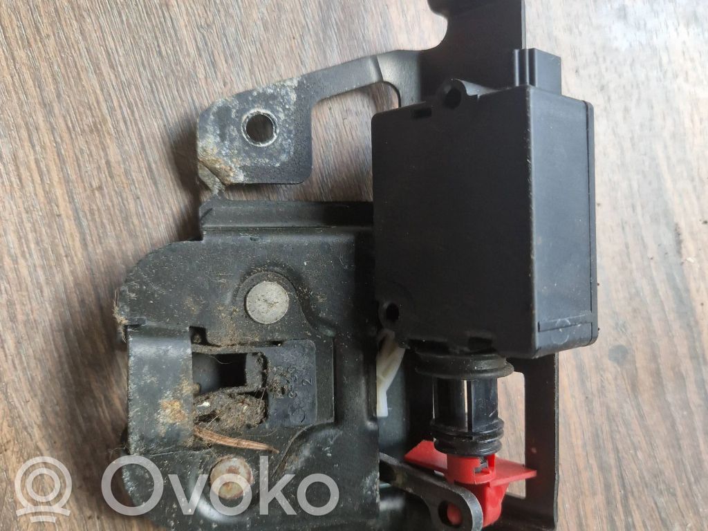 Tailgate/trunk/boot lock/catch/latch   7026192
