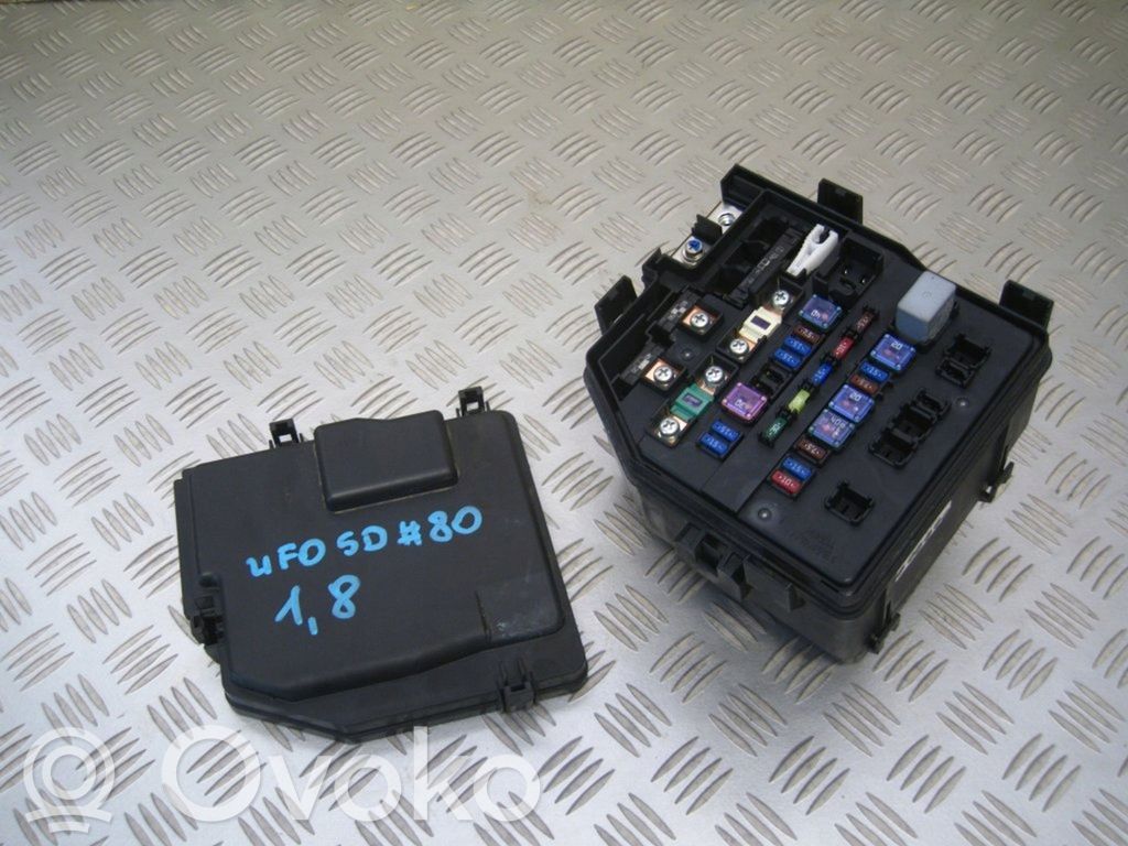 Honda Civic Fuse module 