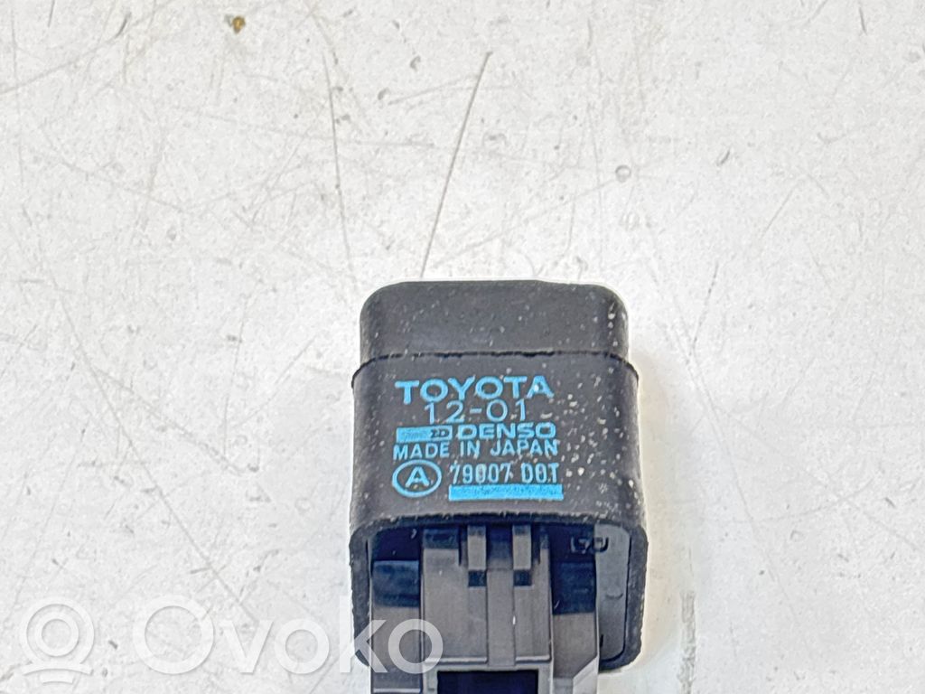 Valojen rele   1201,79007D0T