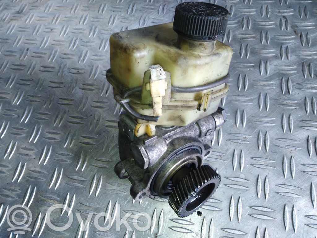 Mazda 6 Power steering pump 